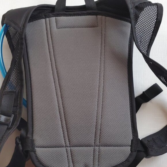 32oz.CAMELBAK Hydration Backpack Portable Hydration HYDROBAK - Picture 5 of 12